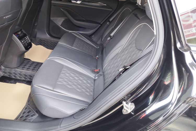 Used Volkswagen Magotan 2024 380TSI DSG Prestige Edition DaMai Package Left Rear Seat