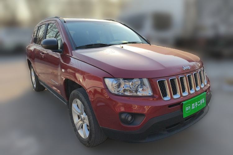 Used Jeep Compass 2012 2.4L four-wheel-drive sport version