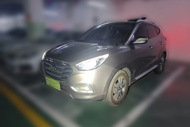 Used Hyundai ix35 2015 2.0L Automatic Two-Wheel Drive Leading Trim China IV Standard