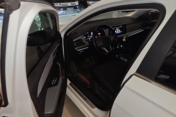 Used Volkswagen Lavida 2023 300TSI DSG Full-Comfort Edition