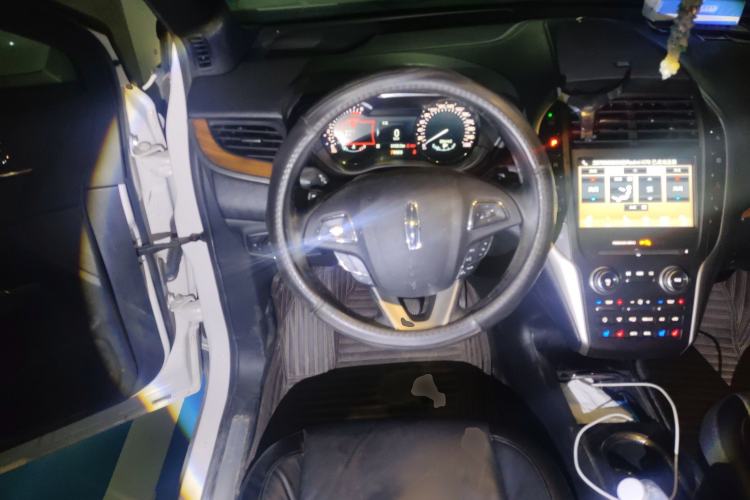 Used Lincoln MKC 2018 2.0T Two-Wheel Drive Deluxe Edition