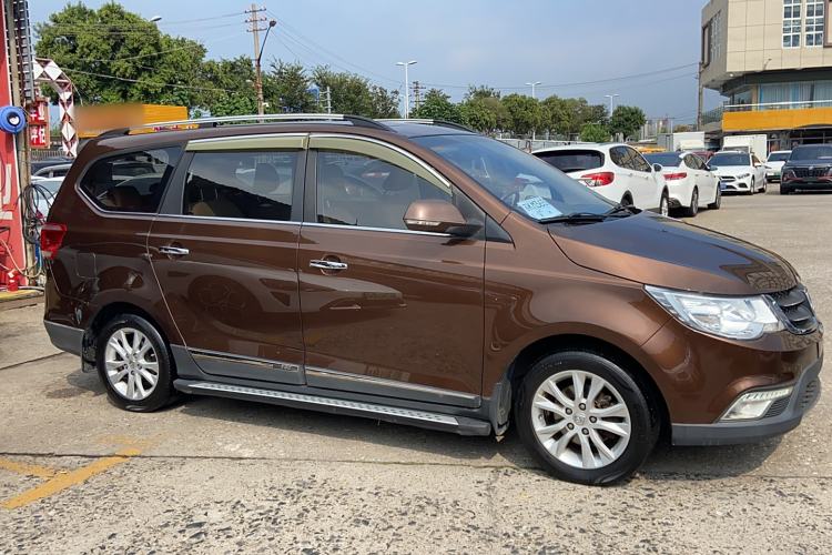 Used Baojun 730 2015 1.8L Manual Luxury Navigation ESP Version 7-seater