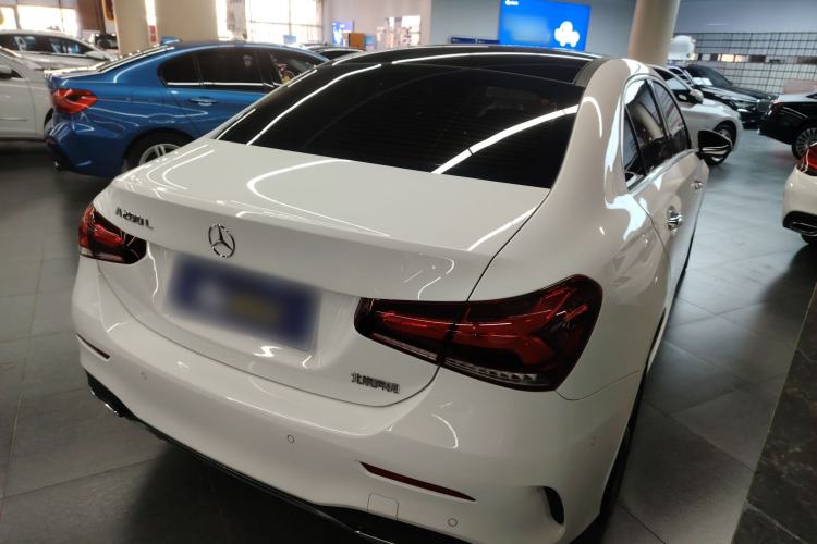Used Mercedes-Benz A-Class 2022 Revised Version A 200 L Sport Sedan Fashionable Style