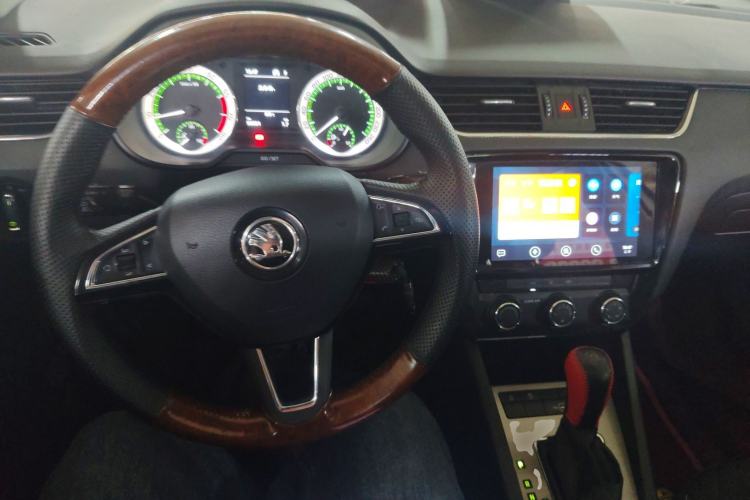 Used Skoda Octavia 2020 TSI280 DSG SmartDrive Luxury Edition