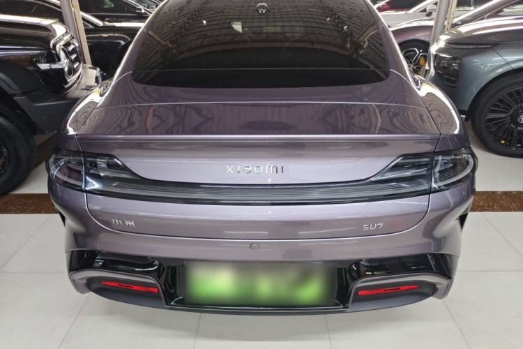 Used Xiaomi Auto SU7 2024 Four-Wheel Drive Ultra-Long Range Advanced Intelligent Driving Max Edition
