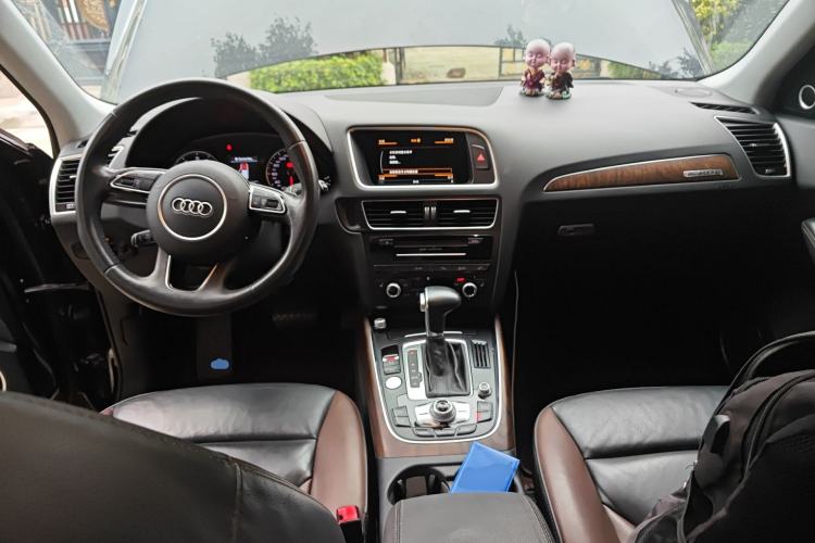 Used Audi Q5 2017 40 TFSI Comfort Model
