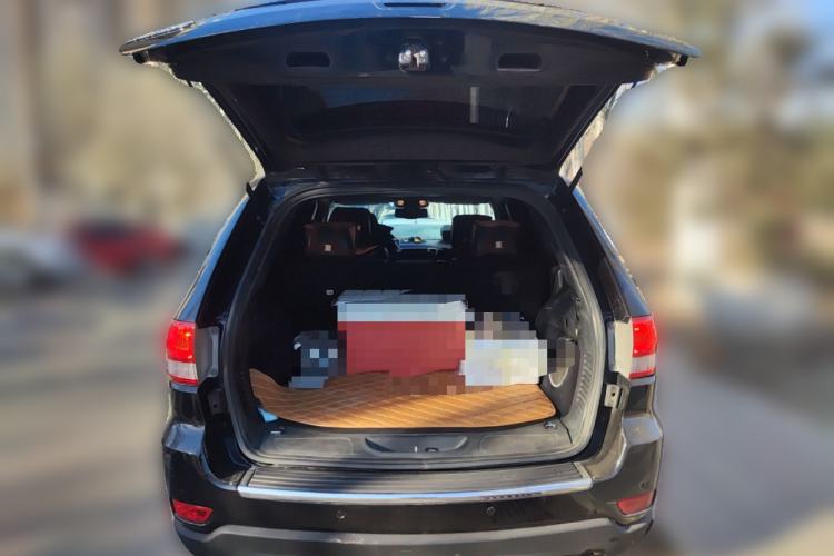 Used Jeep Grand Cherokee 2012 3.6L Comfort Navigation Edition