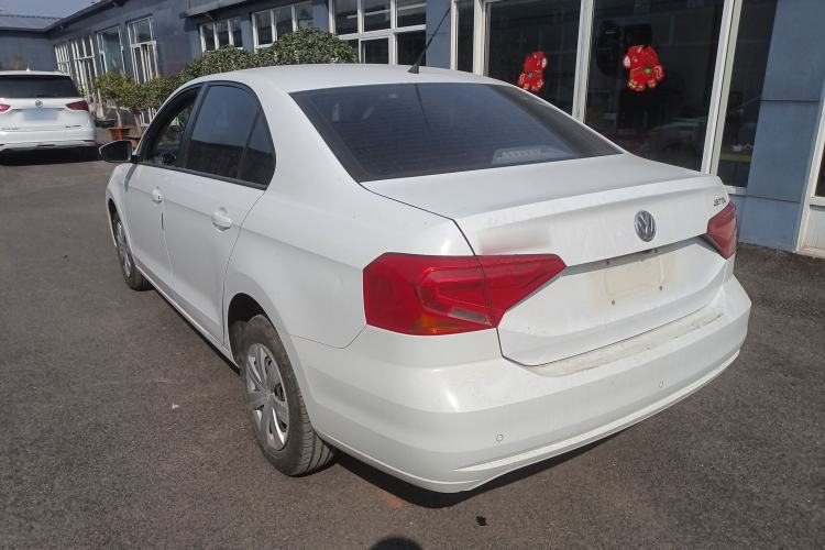 Used Volkswagen Jetta 2017 1.4L Manual Fashion Edition
