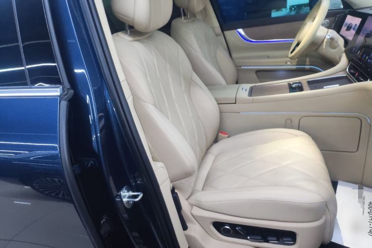 Used Hima AITO M9 2025 Extended-Range Ultra Version 52 kWh 5-Seater Edition Right Front Seat