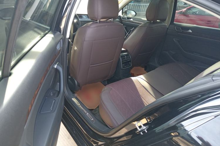 Used Volkswagen Magotan 2017 330TSI DSG Luxury Model
