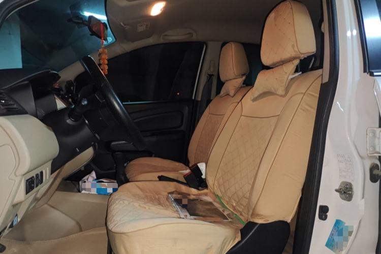 Used Venucia R50 2013 1.6L Manual Fashion Edition