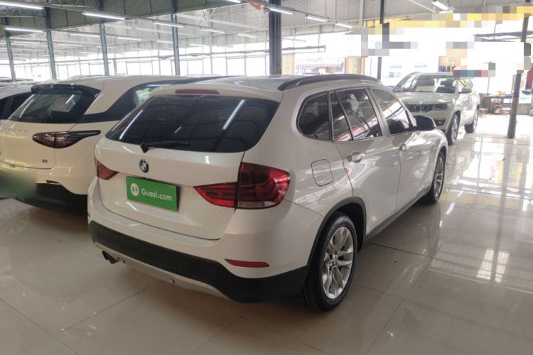 Used BMW X1 2015 sDrive18i Fashion Upgrade Edition Rear Right 45 Deg