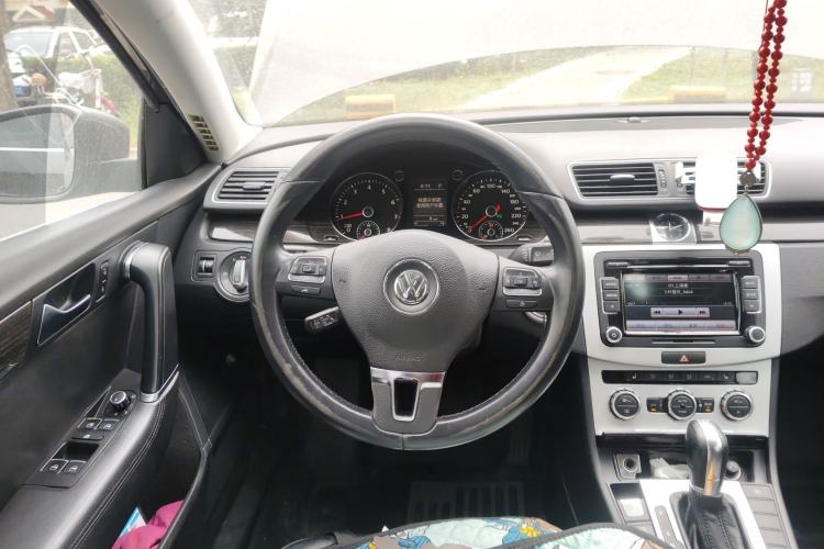 Used Volkswagen Magotan 2012 1.8TSI Prestige Model Steering Wheel