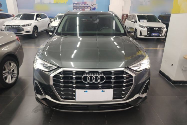 Used Audi Q3 2019 35 TFSI Fashion Dynamic Model
