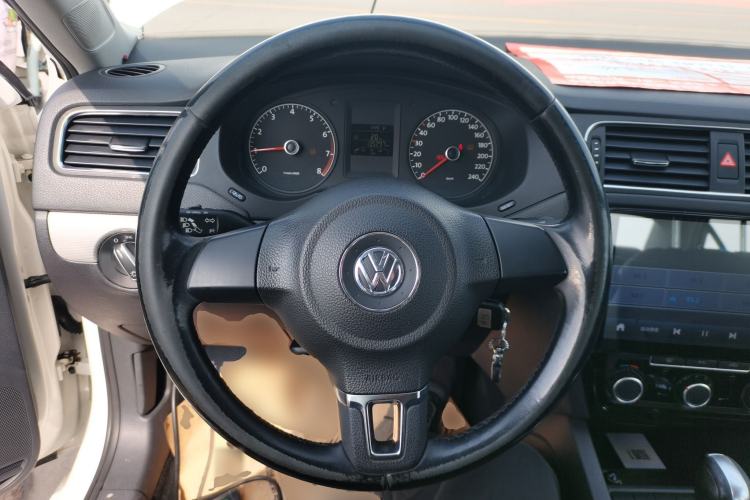 Used Volkswagen Sagitar 2014 Revised Version 1.6L Automatic Comfort Edition