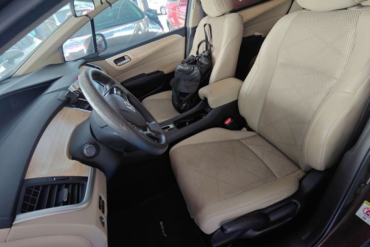 Used Honda Jade 2014 1.8L Automatic Comfort Elite Version 5 Seats
