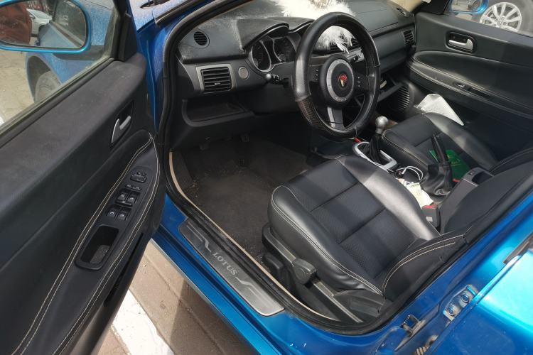 Used Lotus L3 2009 1.6L Manual Fashion Model