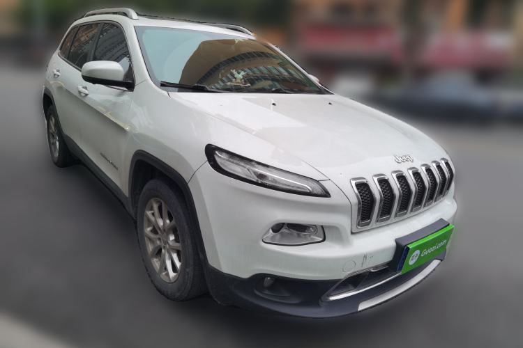 Used Jeep Cherokee 2017 2.4L Leading Edition
