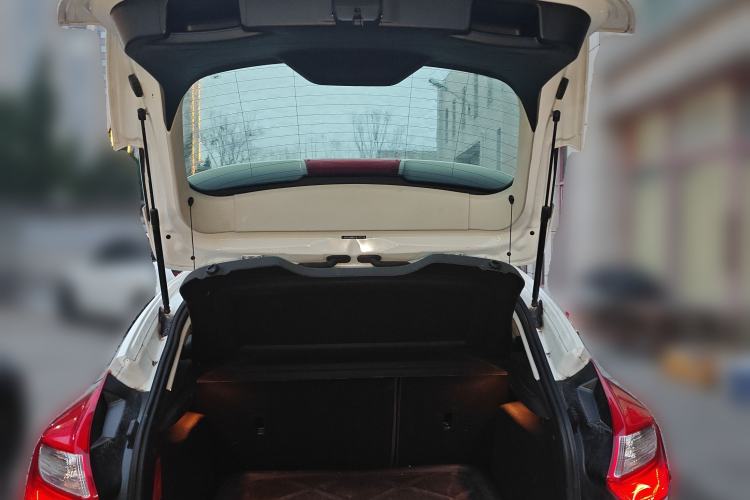 Used Ford Focus 2012 Hatchback 1.6L Manual Fashion Edition
