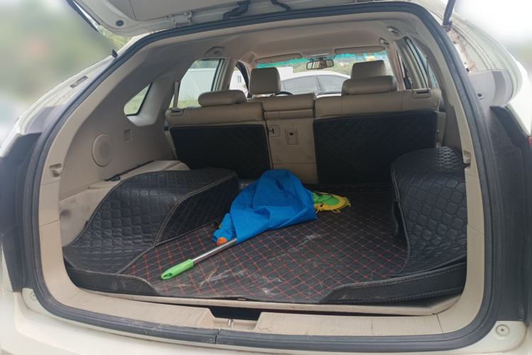 Used BYD S6 2014 2.0L Manual Luxury 5-Seater