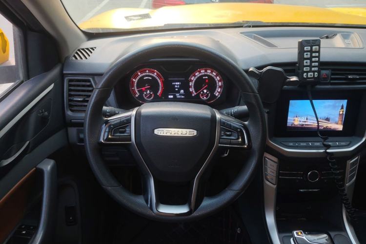 Used SAIC MAXUS T70 2020 2.0T Gasoline Automatic Two-Wheel Drive Comfort Edition Standard Cab High Ground Clearance Steering Wheel