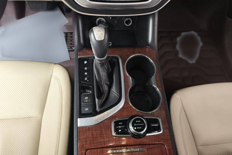 Used CHANGAN CS95 2017 2.0T Two-Wheel Drive Zhiyuan Edition