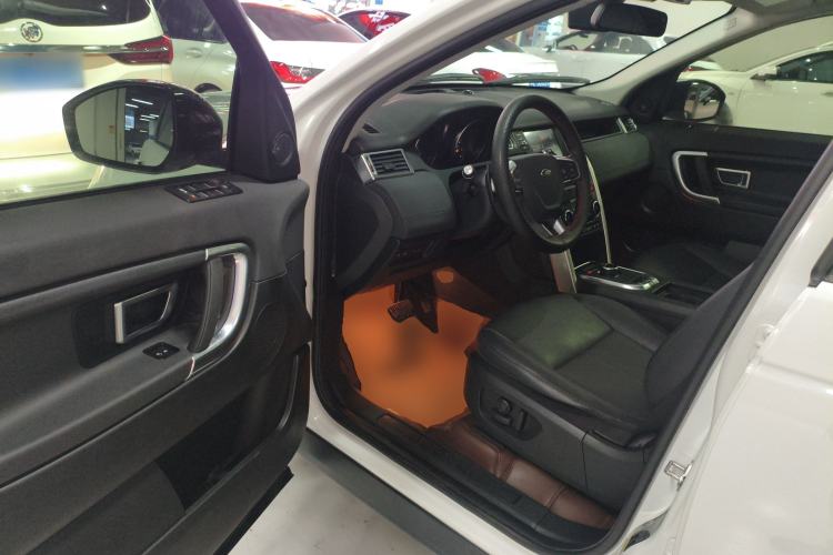Used Land Rover Discovery Sport 2019 240 PS SE Version China VI Standard