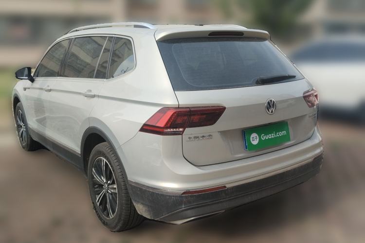 Used Volkswagen Tiguan L 2018 380TSI Automatic All-Wheel Drive Luxury Edition
