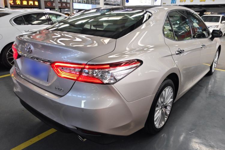 Used Toyota Camry 2018 2.5G Luxury Edition Rear Right 45 Deg