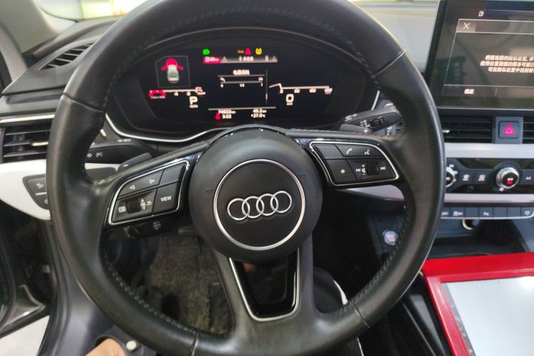 Used Audi A4L 2020 40 TFSI Fashion Dynamic Model Steering Wheel