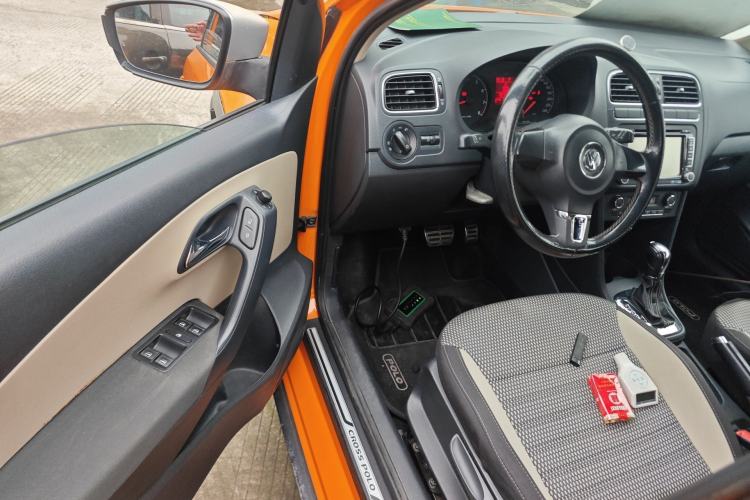 Used Volkswagen Polo 2012 1.6L Cross Polo Automatic Transmission Driver Seat