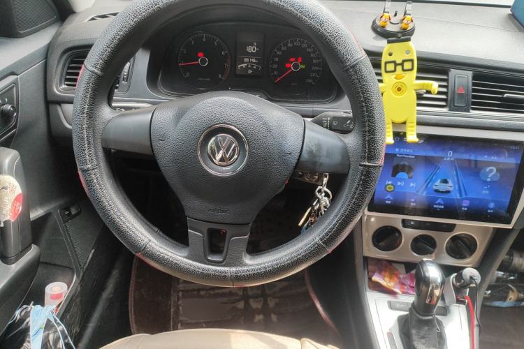 Used Volkswagen Lavida 2013 Revised Classic 1.6L Automatic Fashion Edition