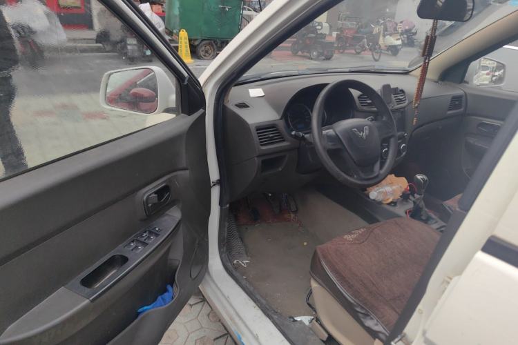 Used Wuling Hongguang 2016 1.5L Restyled S Comfort Version