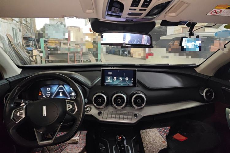 Used Wey VV7 2017 2.0T Ultra-Luxury Version Center Console