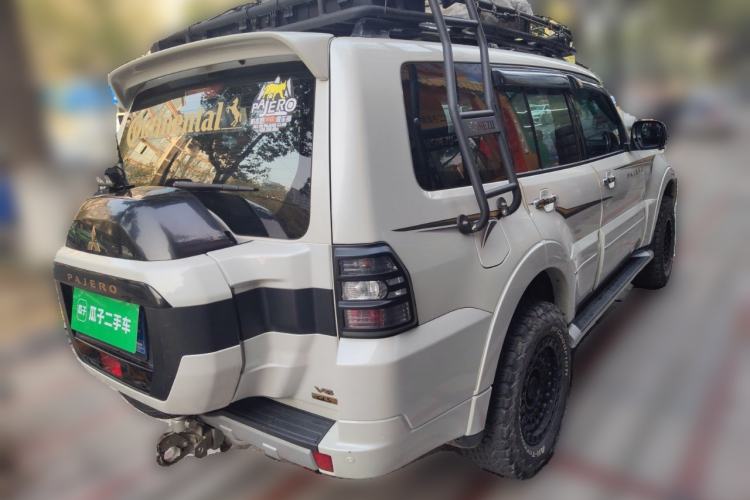 Used Mitsubishi Pajero 