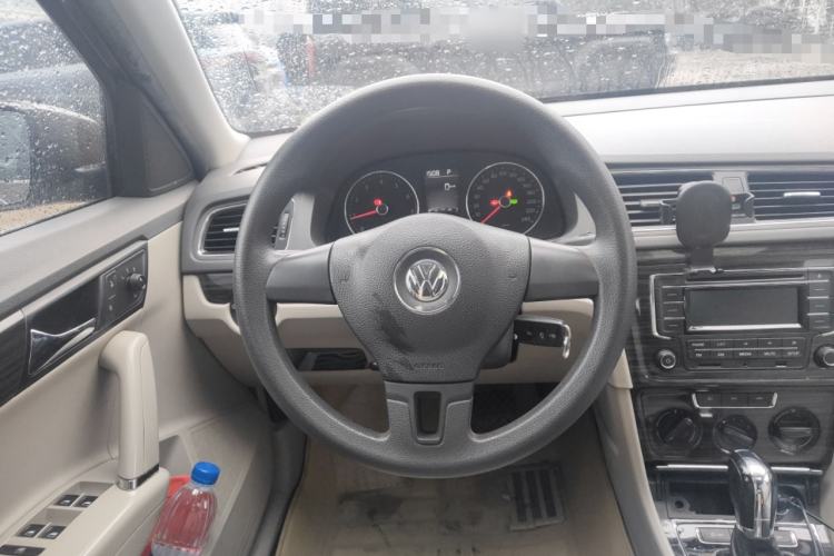 Used Volkswagen Gran Lavida 2013 1.6L Automatic Comfort Model
