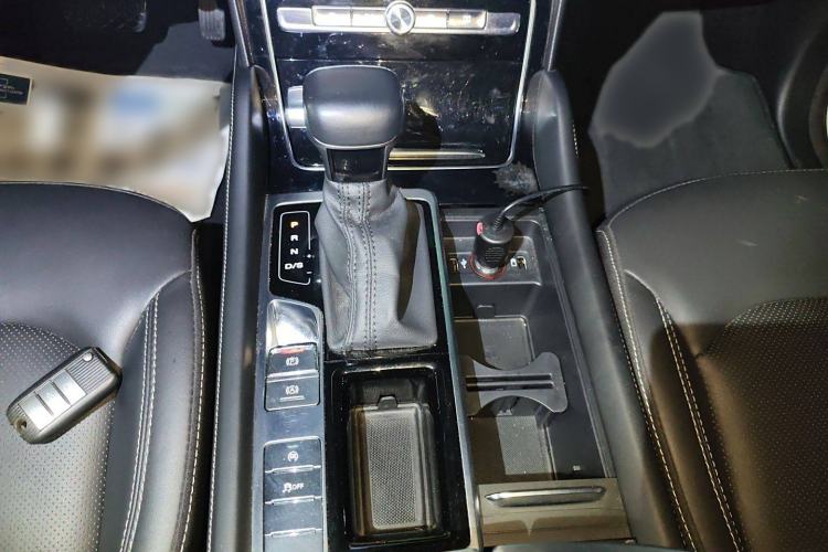 Used Roewe RX8 2019 30T Two-Wheel Drive Supreme Flagship Edition
