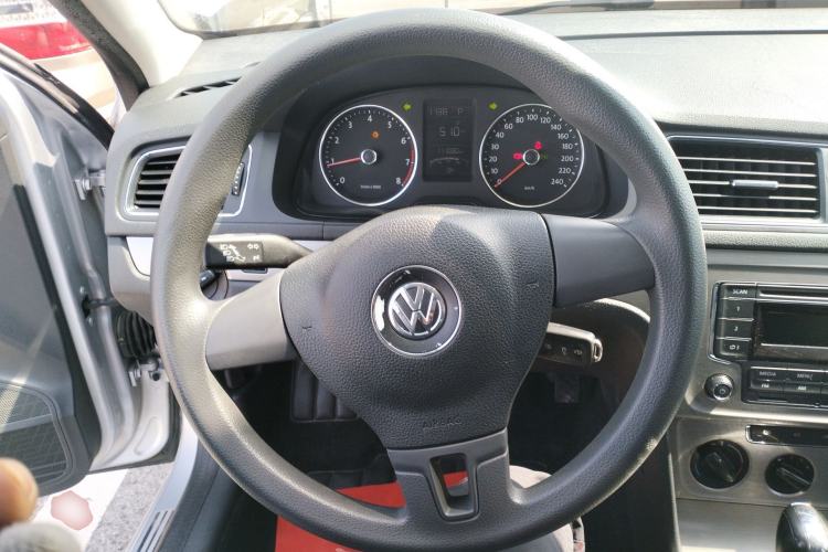 Used Volkswagen Lavida 2013 Restyled Classic 1.6L Automatic Comfort Edition