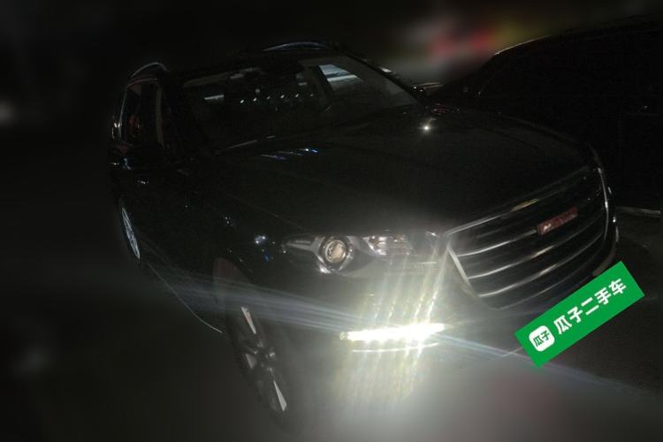 Used Haval H8 2015 2.0T Two-Wheel-Drive Luxury Version
