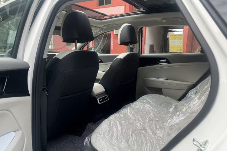 Used Kia Sportage (Chinese Domestic Model) 2025 1.5T Two-Wheel Drive Prestige Edition