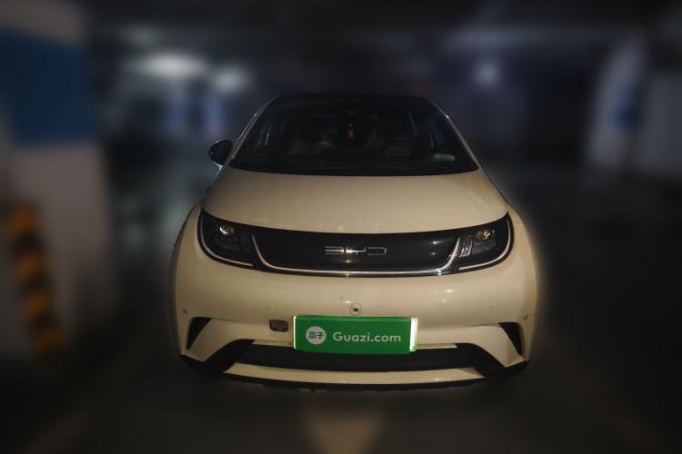 Used BYD Dolphin 2023 420 km Fashion Edition

