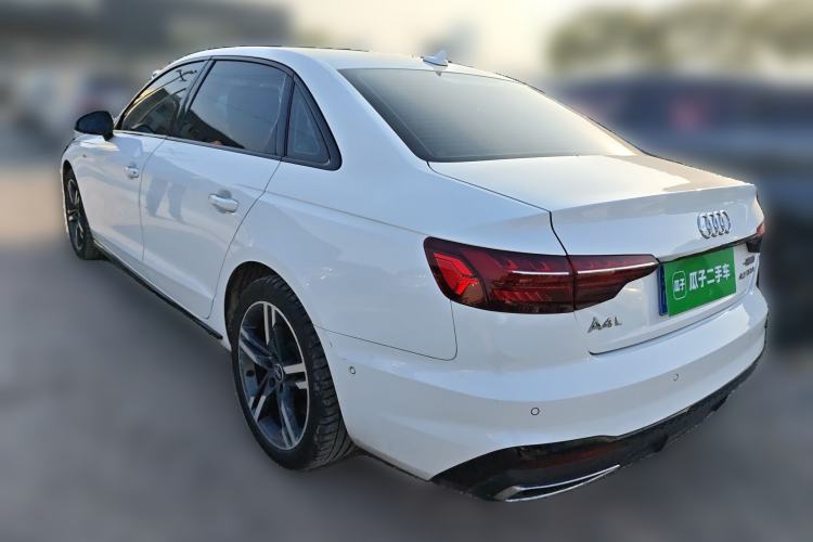 Used Audi A4L 2022 40 TFSI Luxury Dynamic Model
