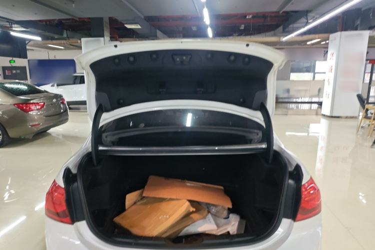 Used BMW 1 Series 2019 118i Fashion Model Trunk