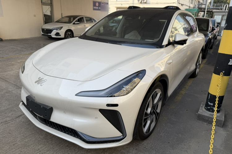 Used IM LS7 2024 100kWh Max Lux Rear-Drive Version