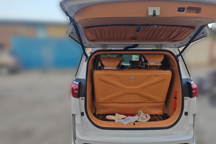 Used Buick GL8 2023 ES Lu Zun Comfort Model Trunk