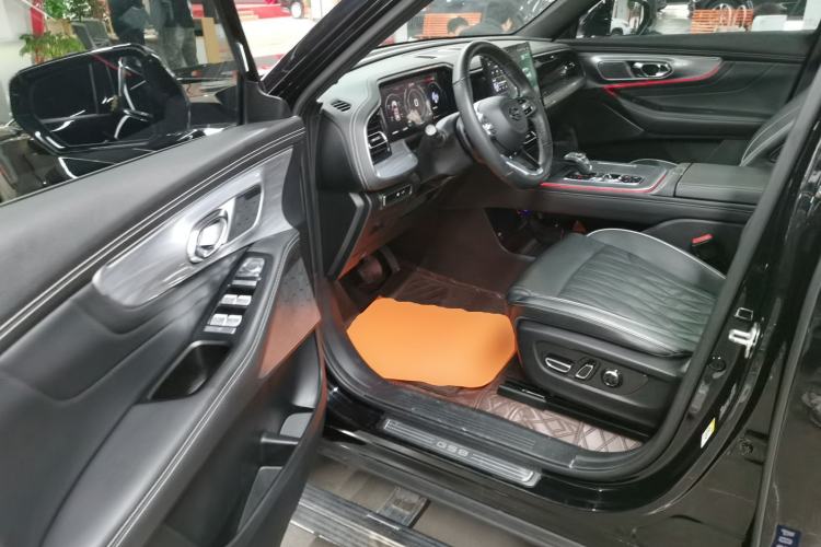 Used GAC Trumpchi GS8 2022 Flagship Series 2.0 TGDI Two-Wheel-Drive Prestige Edition (7 Seats)
