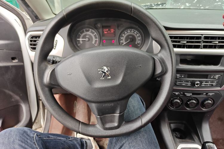 Used Peugeot 301 2014 1.6L Manual Comfort Edition