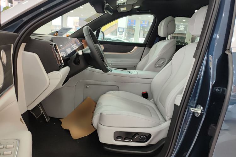 Used Hima AITO M9 2025 Extended-Range Max Version 52 kWh 6-Seater Edition
