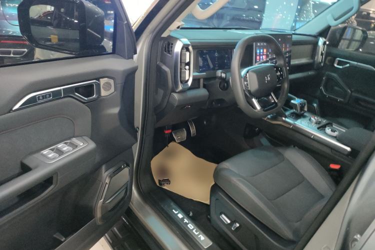 Used JETOUR Traveler 2023 2.0T Four-Wheel Drive Conqueror
