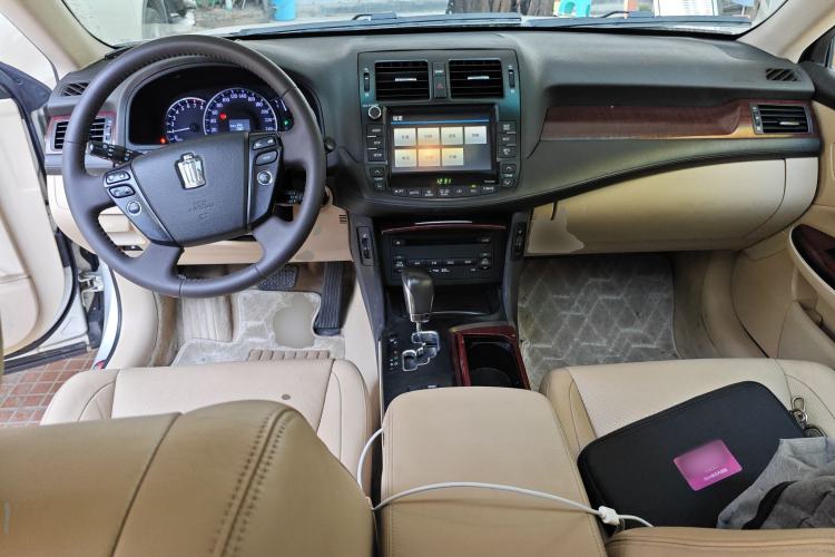 Used Toyota Crown 2010 2.5L Royal Leather Sunroof Navigation Edition